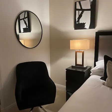 Vikings Duplex Centre With Free Parking Apartman